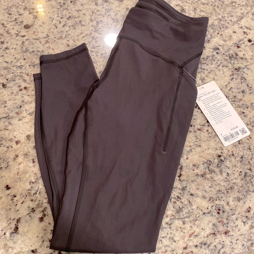 Lululemon Power Thru HR Tight 25” size 8